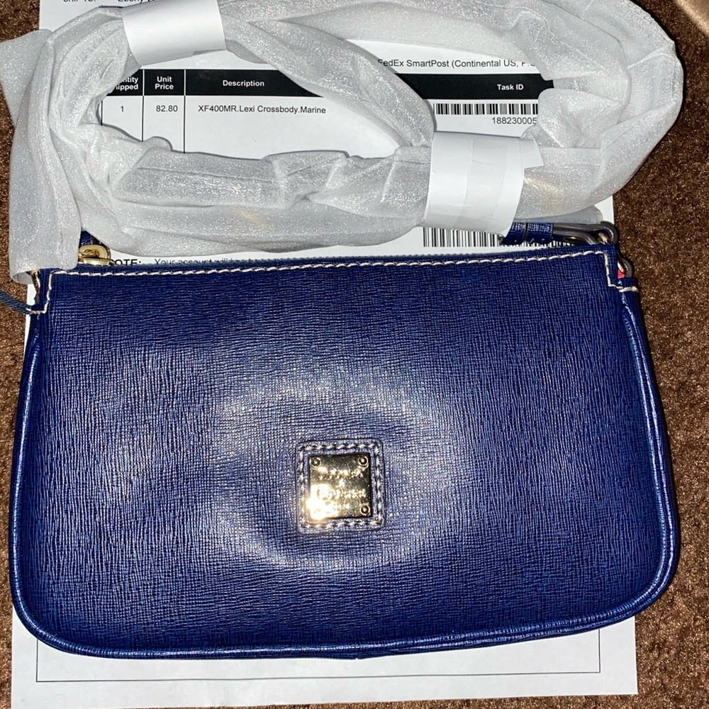 Cute simple crossbody.....